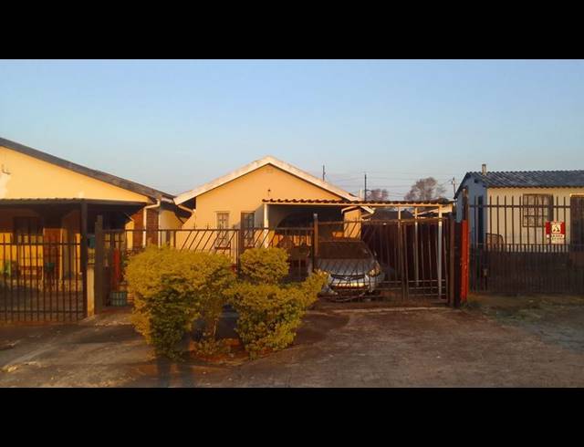 3 BEDROOM HOUSE FOR SALE IN BOMBAY HEIGHTS